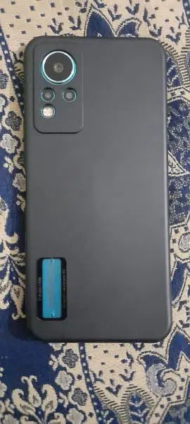infinix note 11 condition 10/9 orignal box chrger